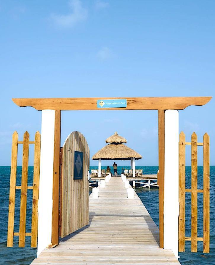 Velento Oceanfront #2 Villa Caye Caulker Exteriör bild